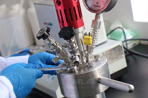 霍桐儀器實驗室高壓反應(yīng)釜